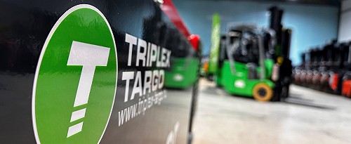 ÚJ ÉV - MEGÚJULT BEMUTATÓTEREM